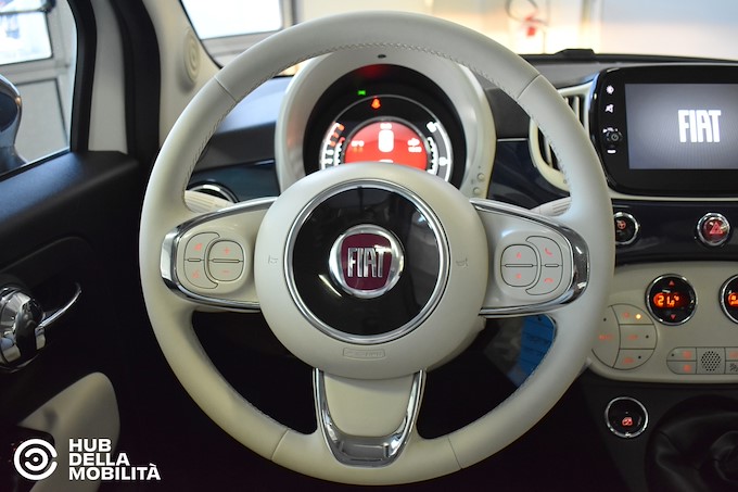 FIAT 500 1.0 Hybrid Dolcevita